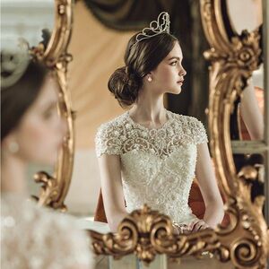 SHOW LISTING ✨🤍✨